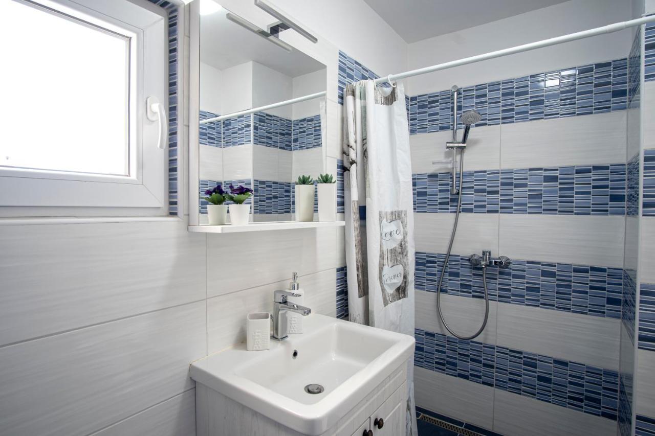 Apartman Luka Fažana Buitenkant foto