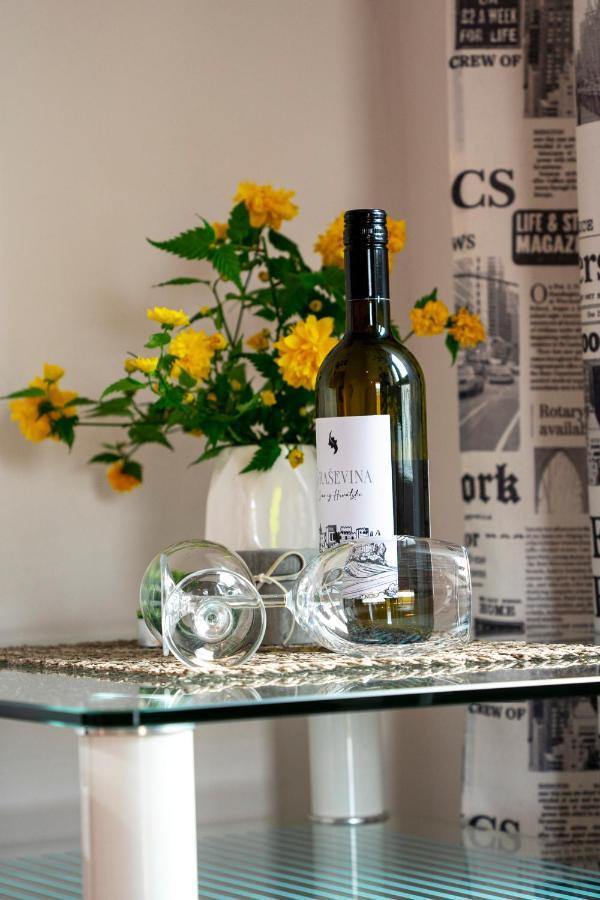 Apartman Luka Fažana Buitenkant foto