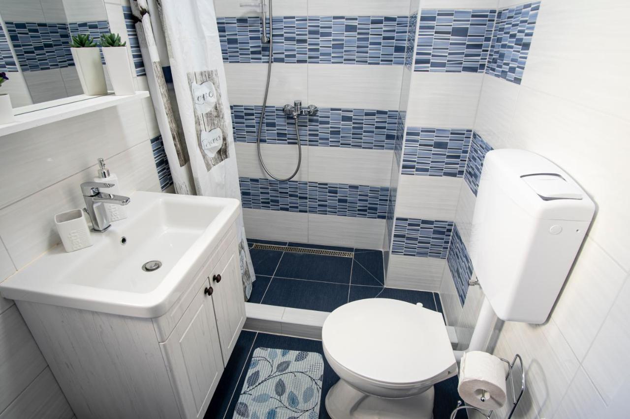 Apartman Luka Fažana Buitenkant foto